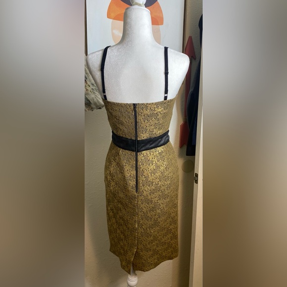 CLEARANCE Dolce and Gabbana gold and black midi dress size 42/6 was $1500 new - Picture 2 of 11